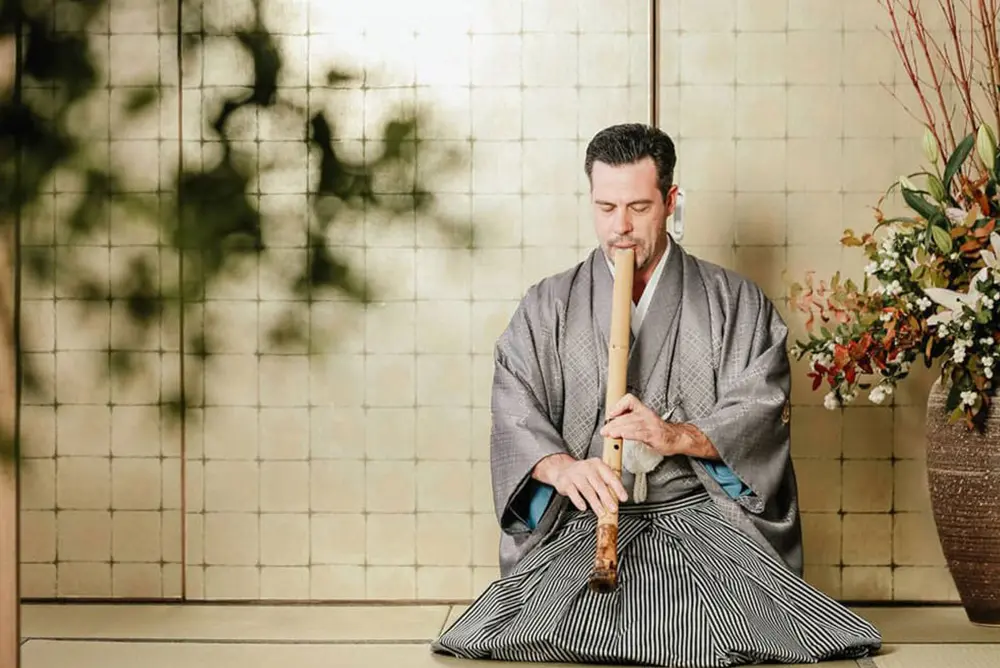 Shawn ChikuShin Schroeder playing Shakuhachi